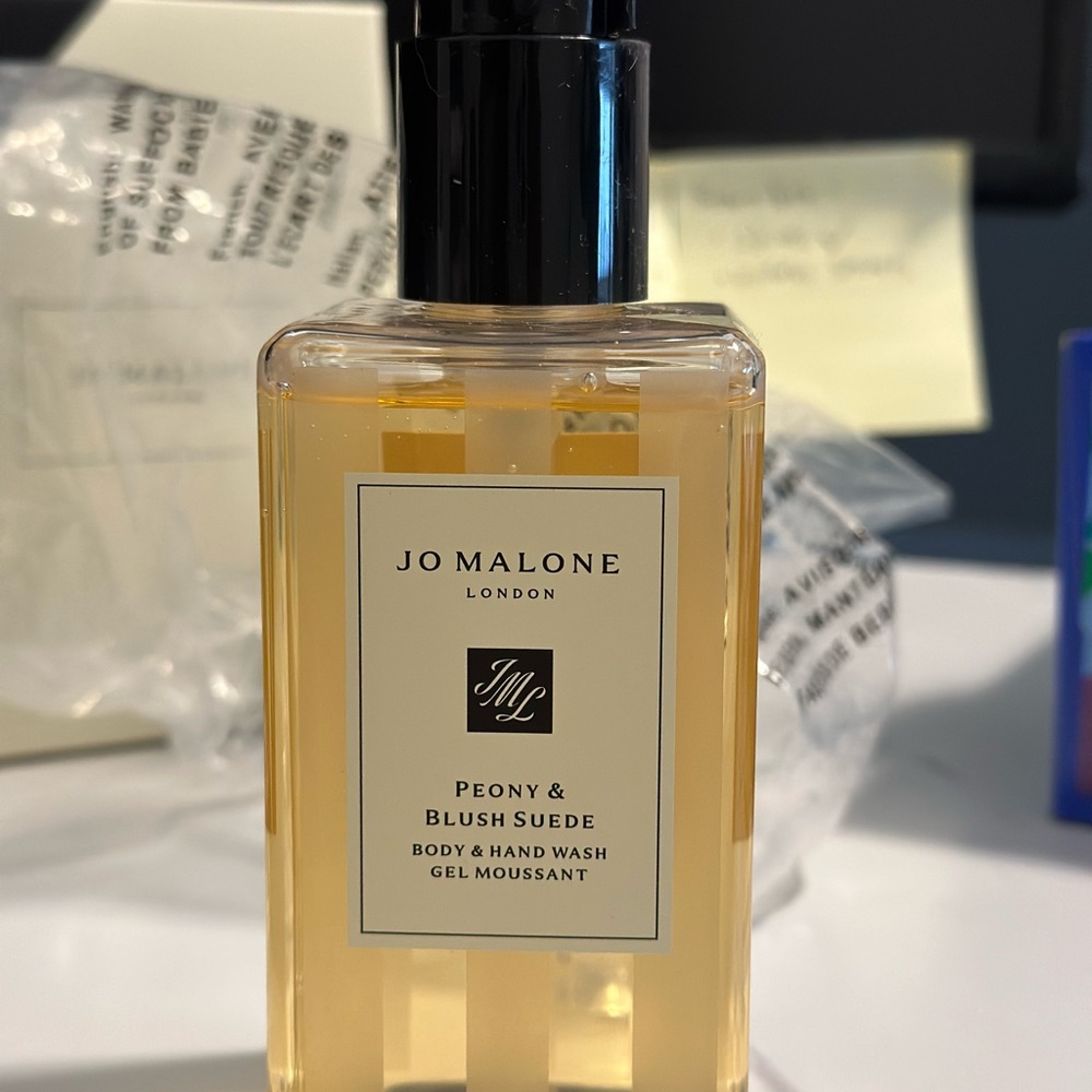 Jo Malone Peony & Blush Suede Body & Hand Wash